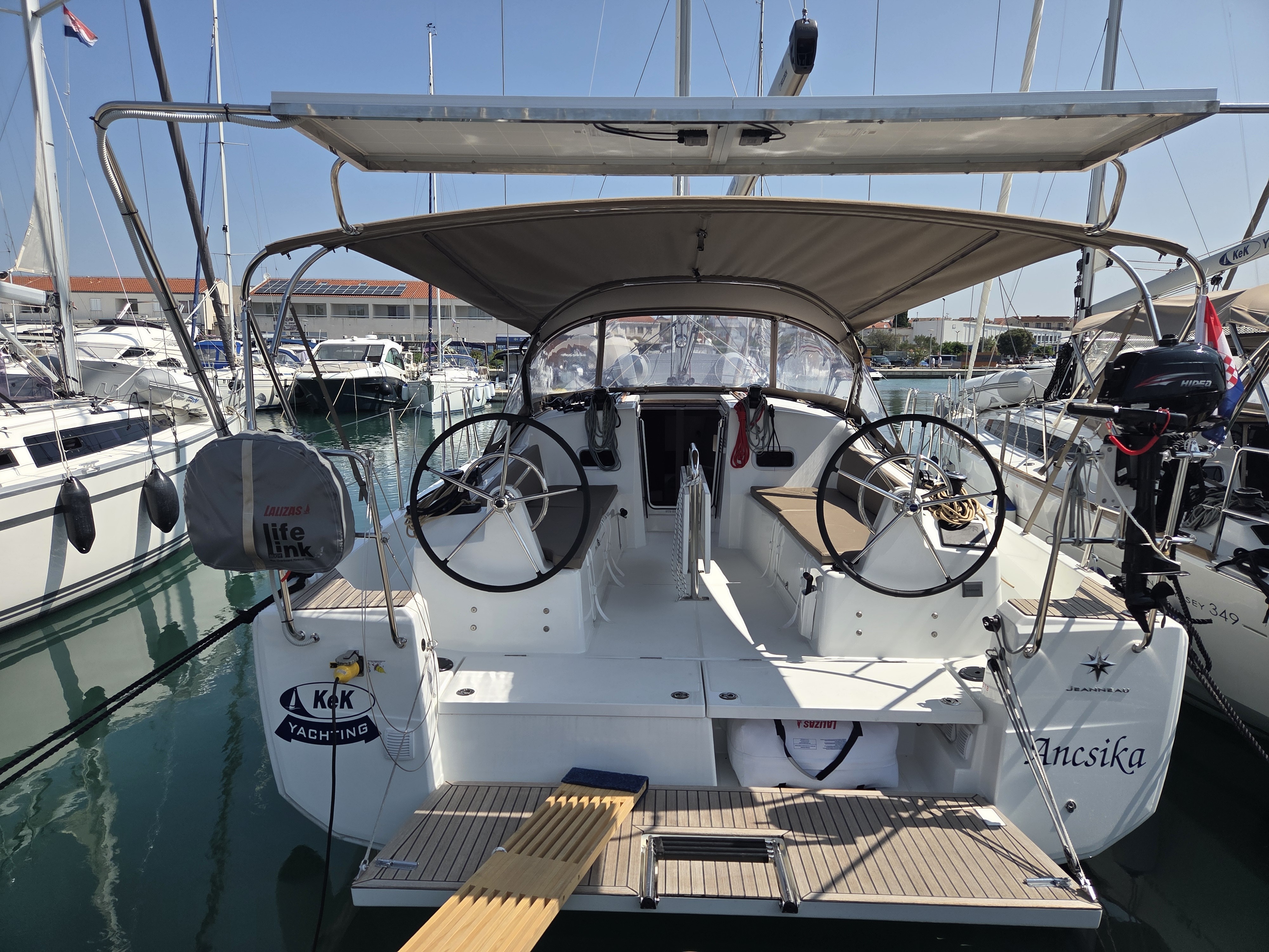 Ancsika, Jeanneau Sun Odyssey 380