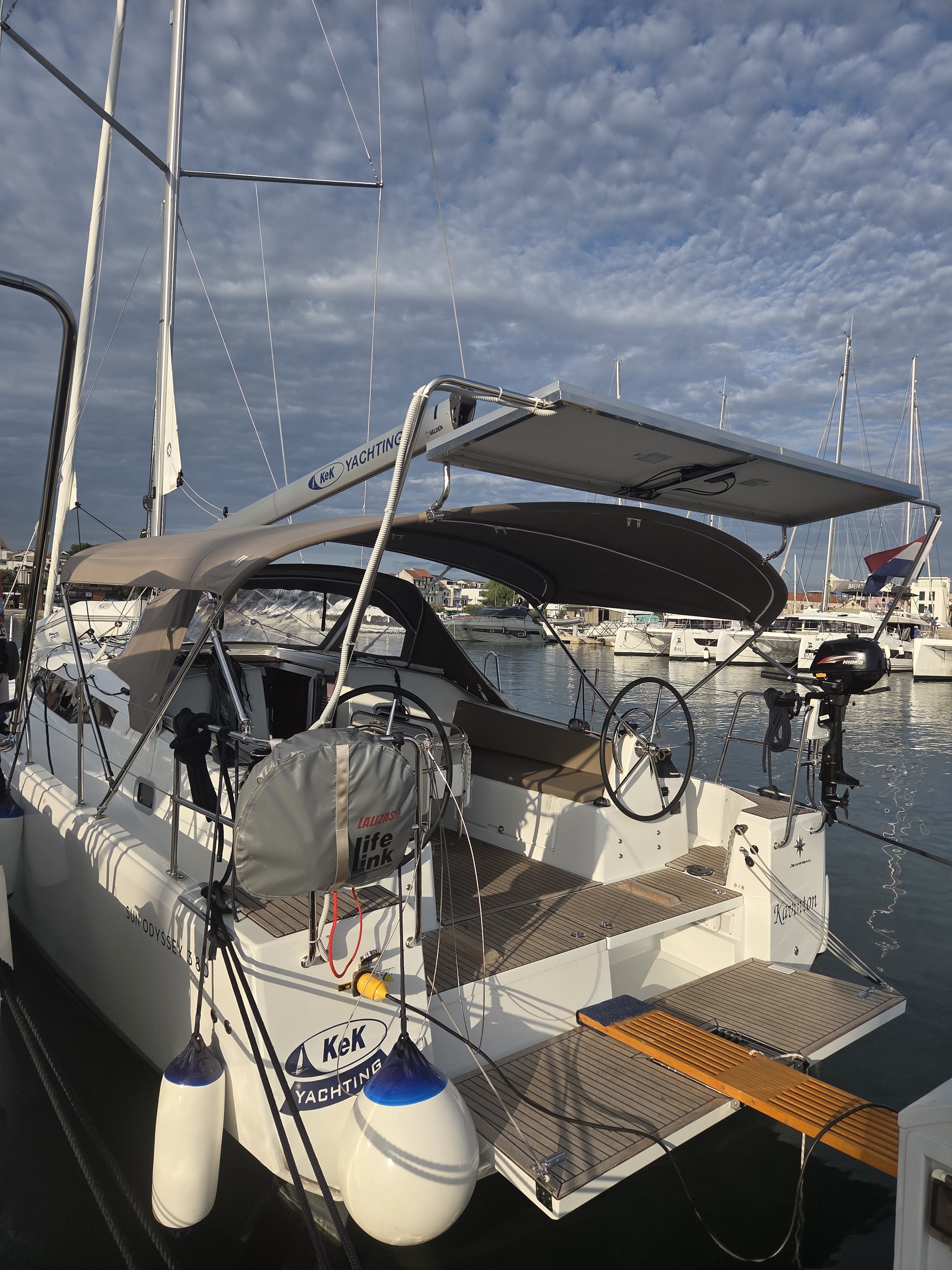Kavinton, Jeanneau Sun Odyssey 380
